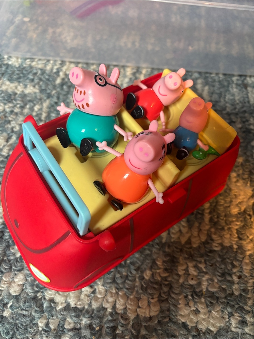 Peppa Pig Car + Figures